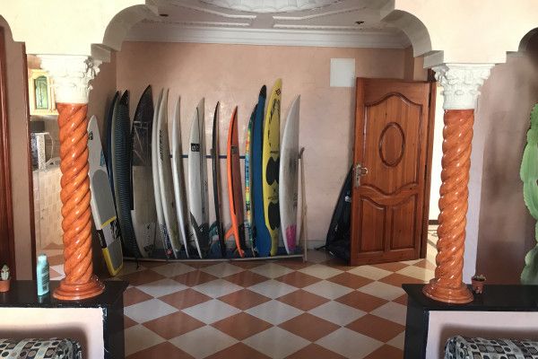 surfhouse marruecos tagazougth manihi surftrips