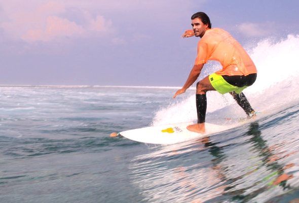Surftrip Maldivas Manihi