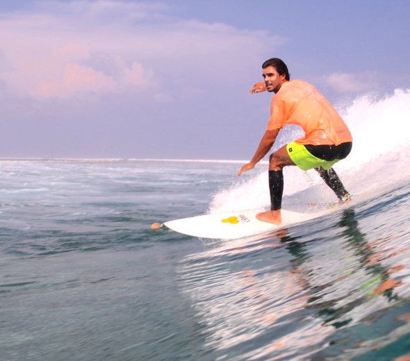 Surftrip Maldivas Manihi