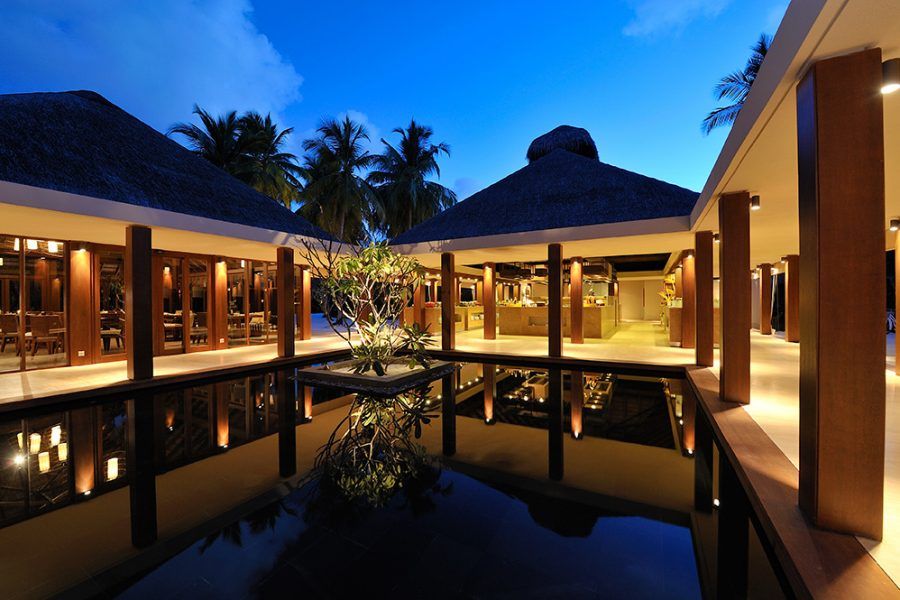 Manihi Surf Trip Maldives restaurante