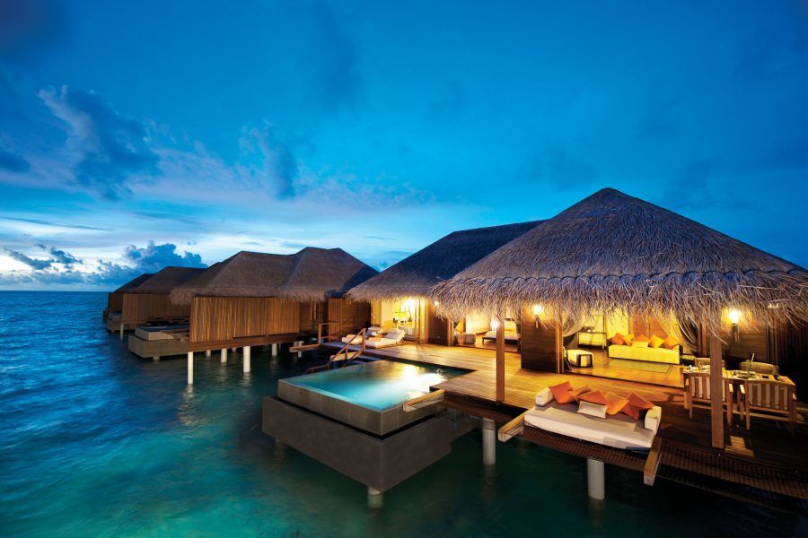 Manihi Surf Trip Maldives suite